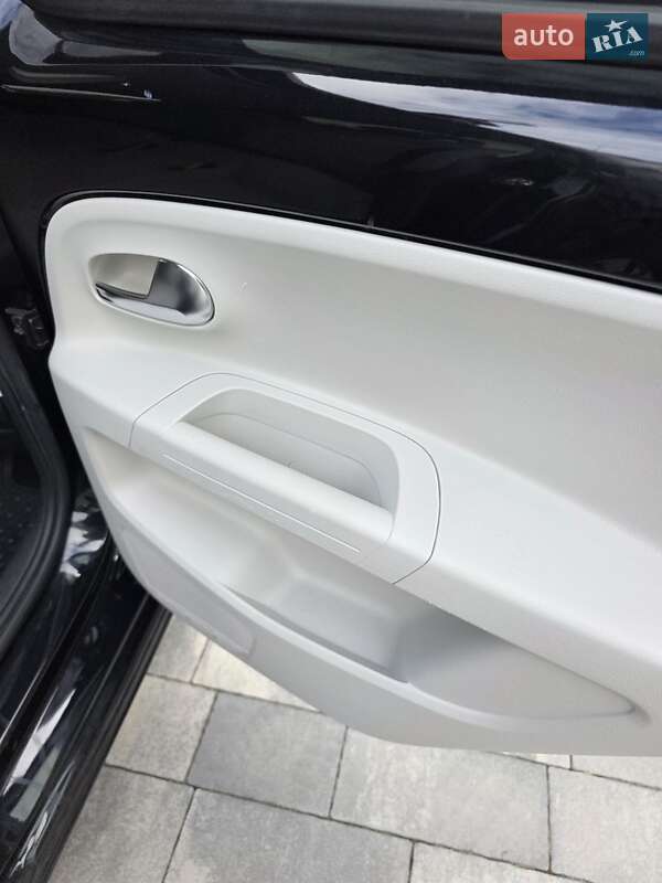 Хэтчбек Volkswagen e-Up 2015 в Ровно фото 15 Хэтчбек Volkswagen e-Up 2015 в Ровно