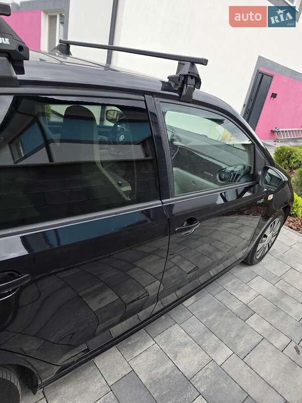 Хэтчбек Volkswagen e-Up 2015 в Ровно фото 44 Хэтчбек Volkswagen e-Up 2015 в Ровно