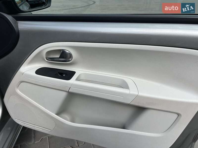 Хетчбек Volkswagen e-Up 2013 в Луцьку