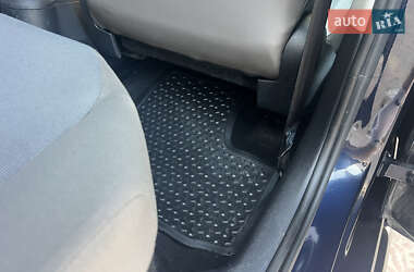Хэтчбек Volkswagen e-Up 2015 в 