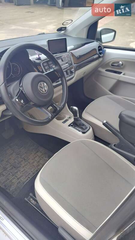 Хетчбек Volkswagen e-Up 2014 в Луцьку