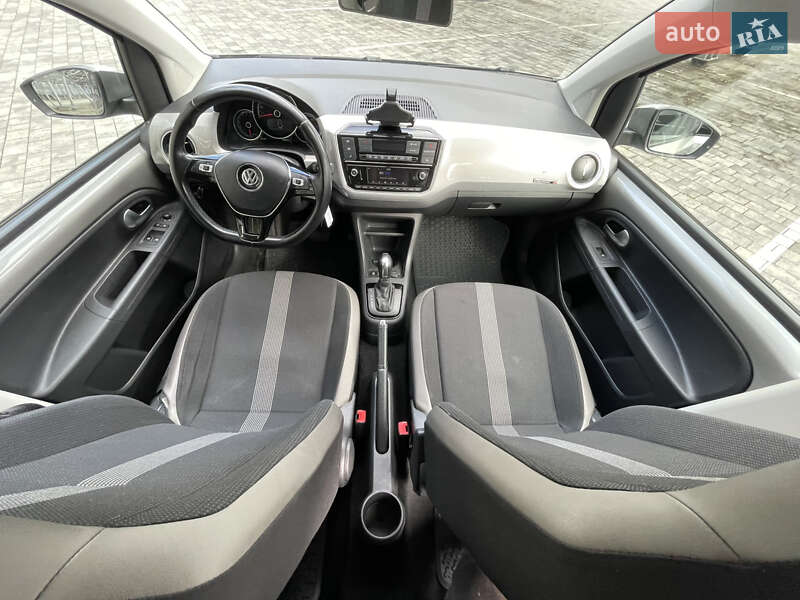 Хэтчбек Volkswagen e-Up 2018 в Львове