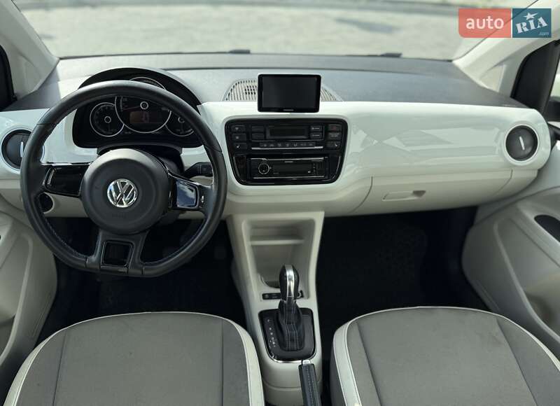 Хэтчбек Volkswagen e-Up 2013 в Городке