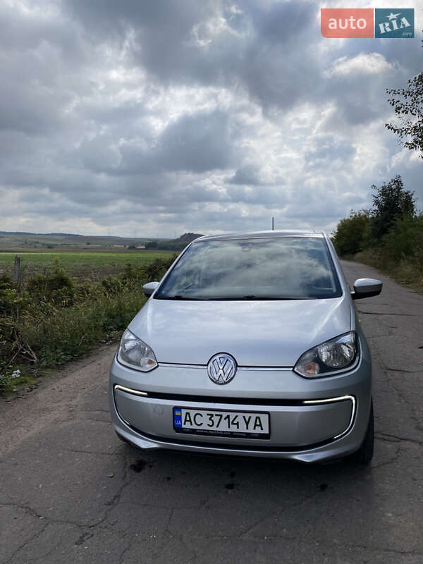 Хэтчбек Volkswagen e-Up 2013 в Нововолынске фото 3 Хэтчбек Volkswagen e-Up 2013 в Нововолынске