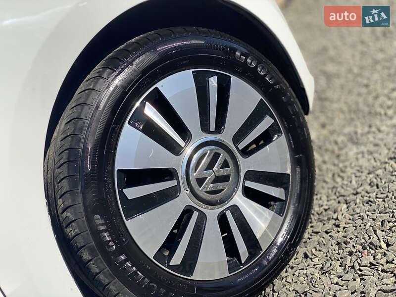 Хэтчбек Volkswagen e-Up 2015 в Луцке фото 29 Хэтчбек Volkswagen e-Up 2015 в Луцке