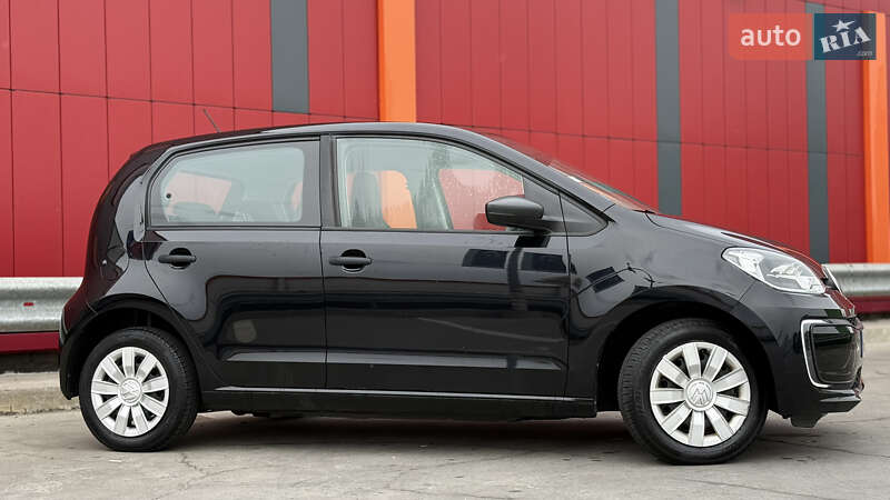 Хетчбек Volkswagen e-Up 2021 в Києві
