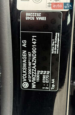 Хэтчбек Volkswagen e-Up 2021 в 