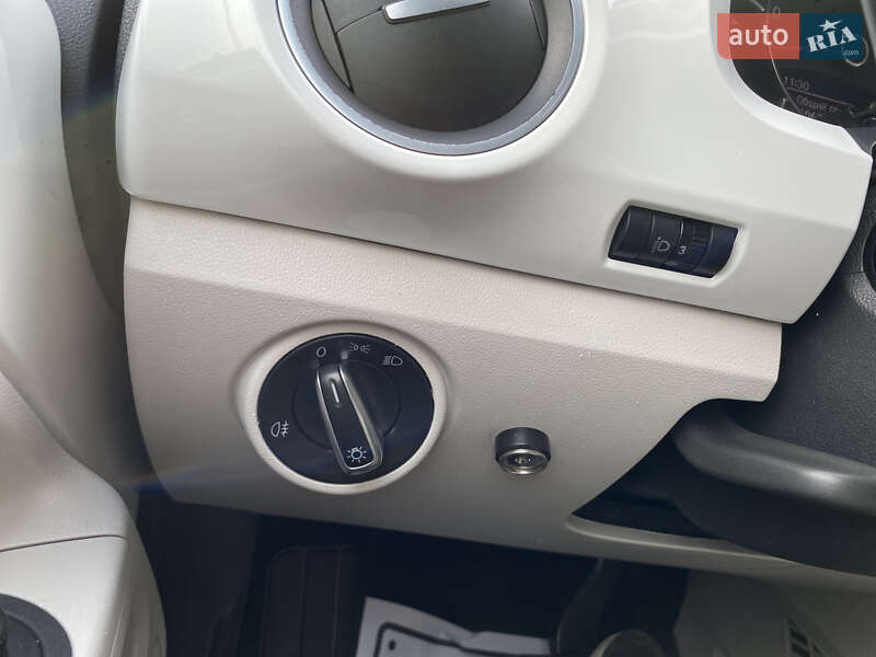 Хэтчбек Volkswagen e-Up 2015 в Луцке фото 64 Хэтчбек Volkswagen e-Up 2015 в Луцке