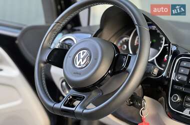 Хэтчбек Volkswagen e-Up 2015 в 