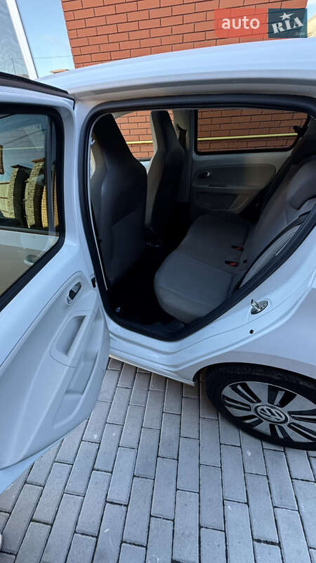 Хэтчбек Volkswagen e-Up 2015 в Виннице фото 33 Хэтчбек Volkswagen e-Up 2015 в Виннице