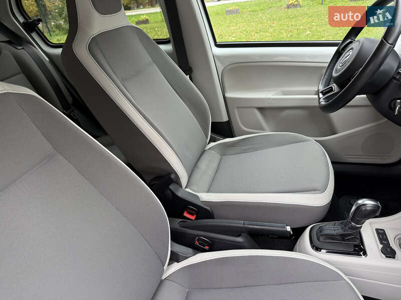 Хэтчбек Volkswagen e-Up 2013 в Каменец-Подольском