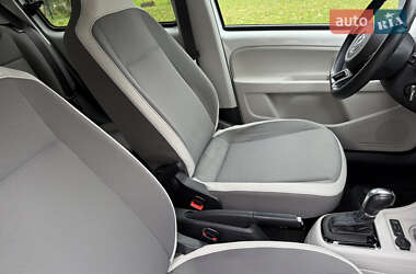 Хэтчбек Volkswagen e-Up 2013 в 