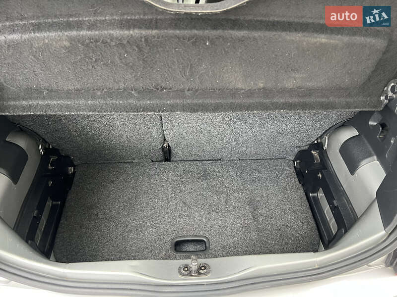 Хэтчбек Volkswagen e-Up 2014 в Львове