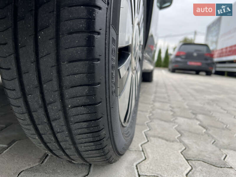 Хэтчбек Volkswagen e-Up 2014 в Львове