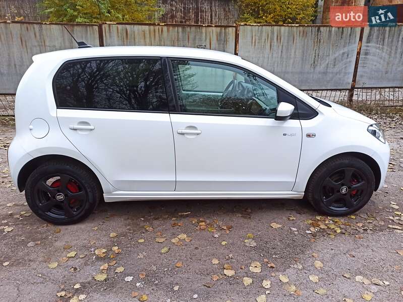 Хэтчбек Volkswagen e-Up 2013 в Запорожье фото 4 Хэтчбек Volkswagen e-Up 2013 в Запорожье