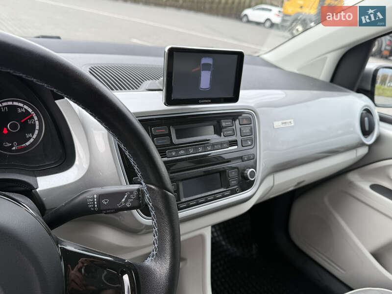 Хэтчбек Volkswagen e-Up 2014 в Львове