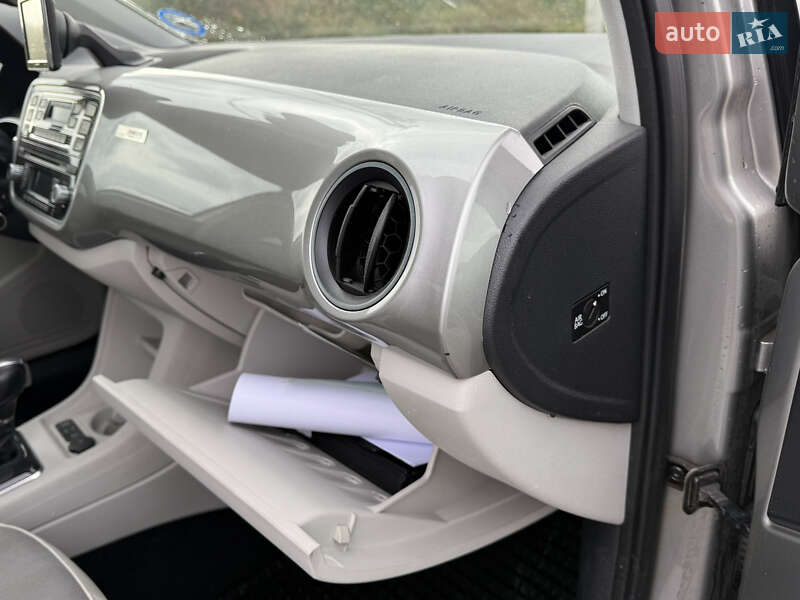 Хэтчбек Volkswagen e-Up 2014 в Львове