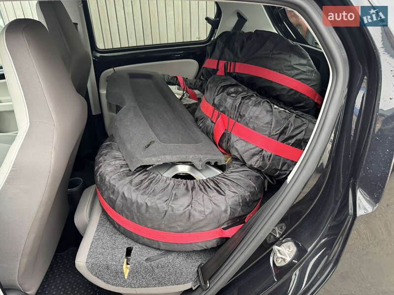 Хэтчбек Volkswagen e-Up 2015 в Тернополе фото 16 Хэтчбек Volkswagen e-Up 2015 в Тернополе