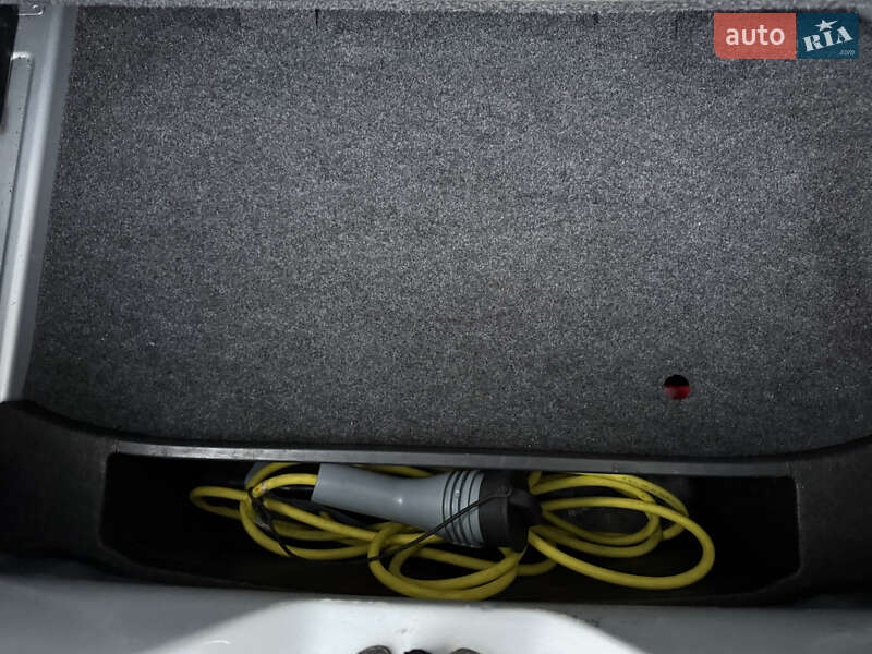 Хэтчбек Volkswagen e-Up 2013 в Луцке