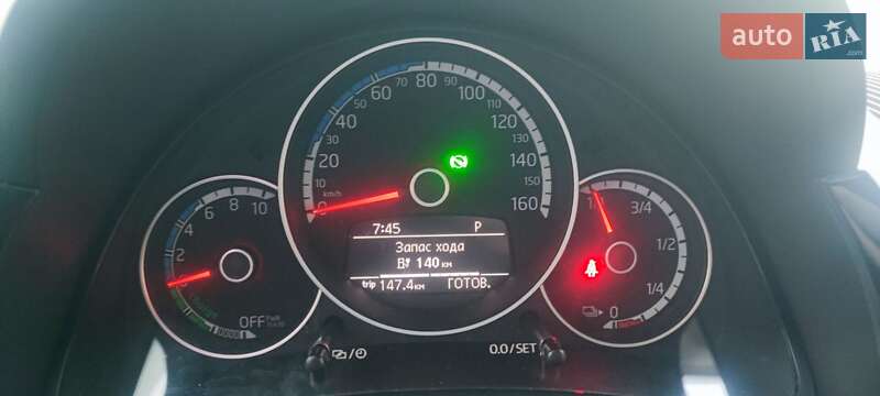 Хэтчбек Volkswagen e-Up 2015 в Каменец-Подольском