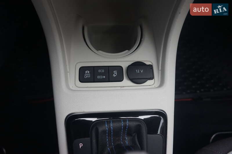 Хэтчбек Volkswagen e-Up 2014 в Самборе