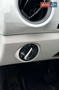 Хэтчбек Volkswagen e-Up 2013 в Львове