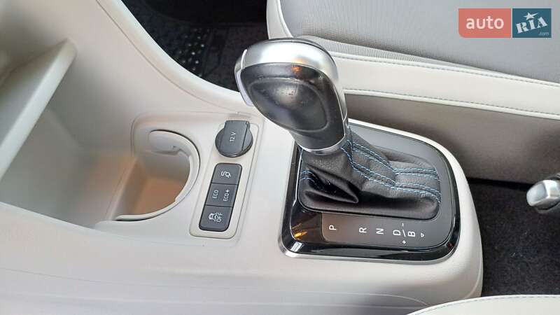 Хэтчбек Volkswagen e-Up 2013 в Звягеле фото 35 Хэтчбек Volkswagen e-Up 2013 в Звягеле