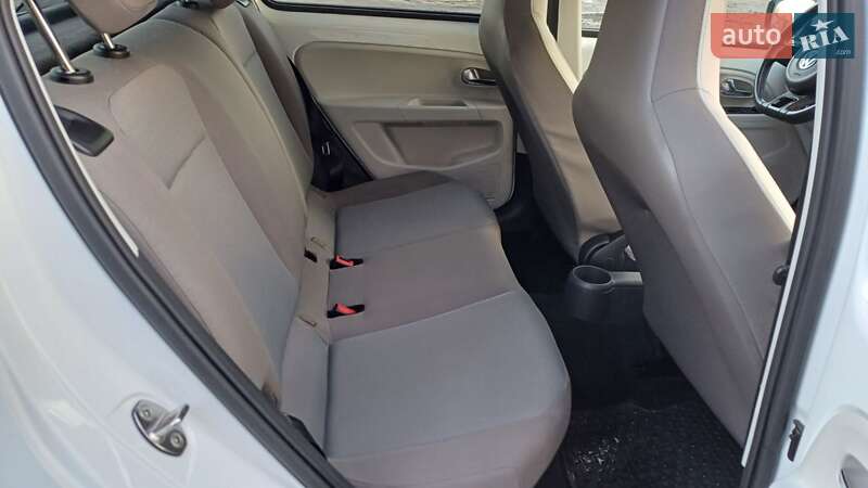 Хэтчбек Volkswagen e-Up 2013 в Звягеле фото 52 Хэтчбек Volkswagen e-Up 2013 в Звягеле