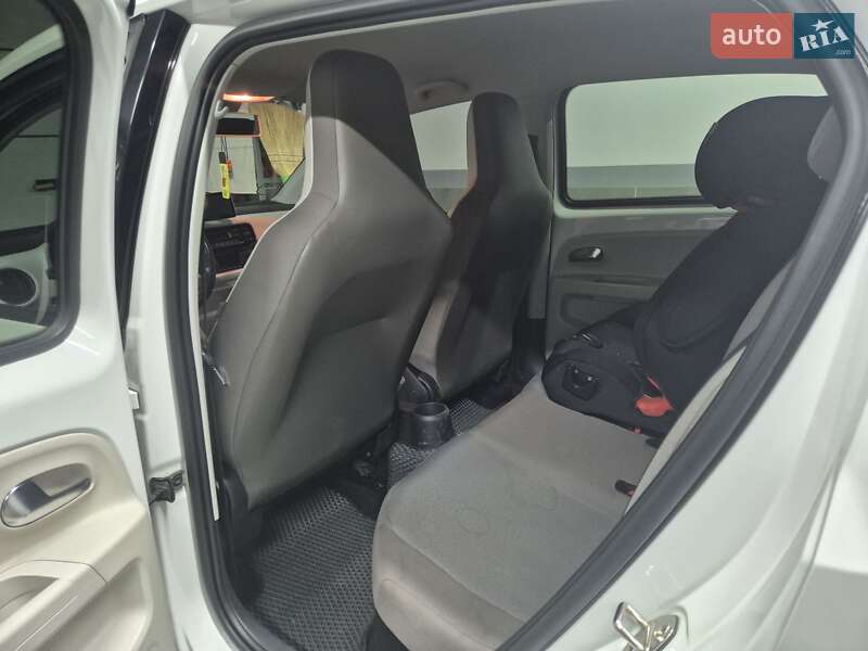Хетчбек Volkswagen e-Up 2014 в Івано-Франківську фото 7 Хетчбек Volkswagen e-Up 2014 в Івано-Франківську