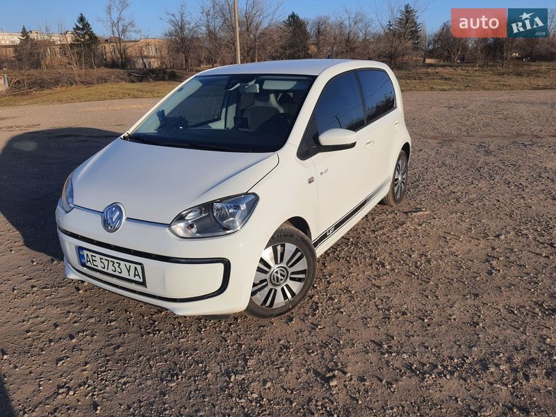 Volkswagen e-Up 2013