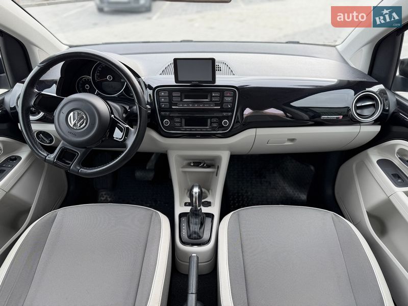 Хетчбек Volkswagen e-Up 2013 в Городку