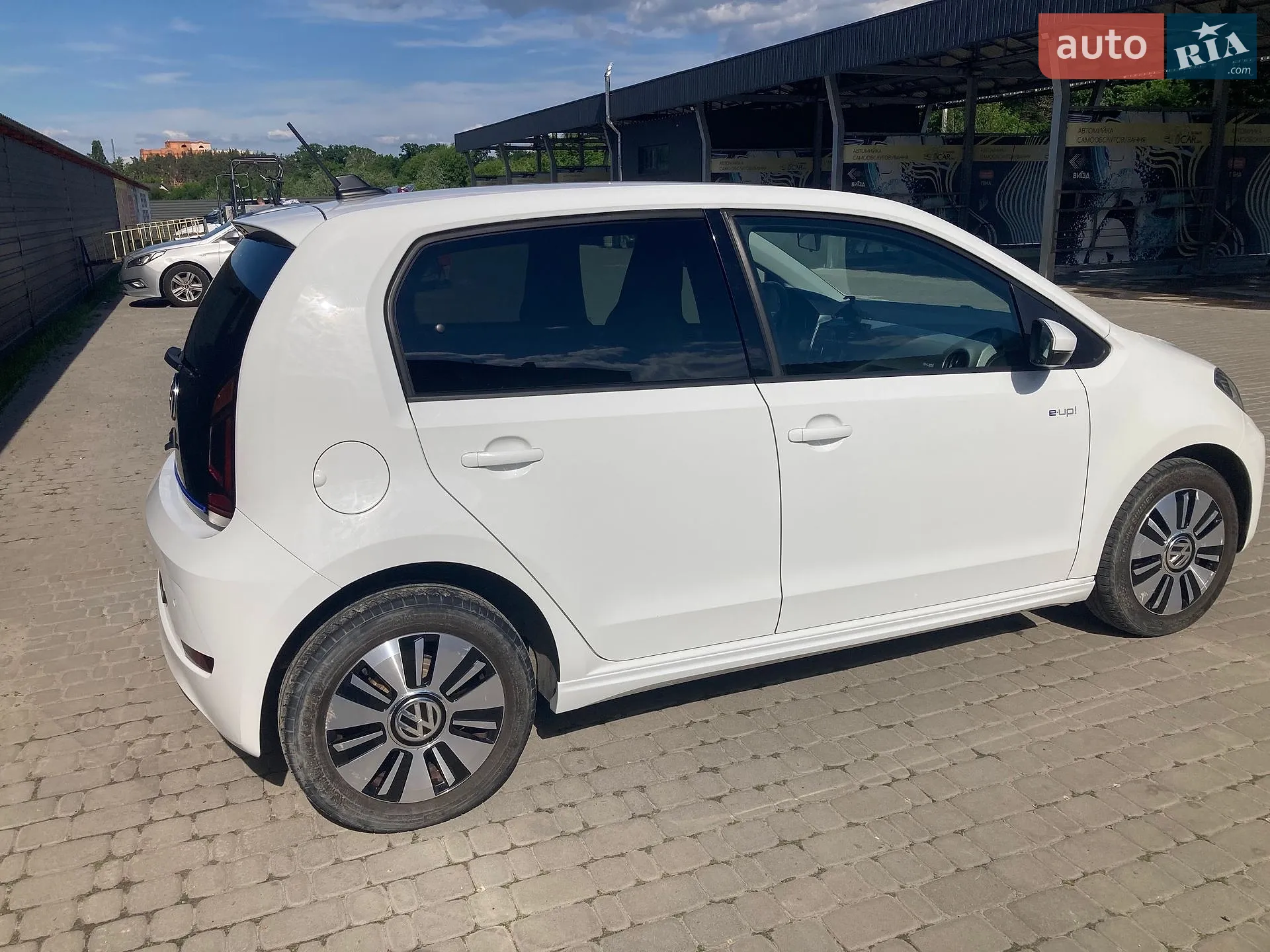 2017 Volkswagen up! - мініатюра 5