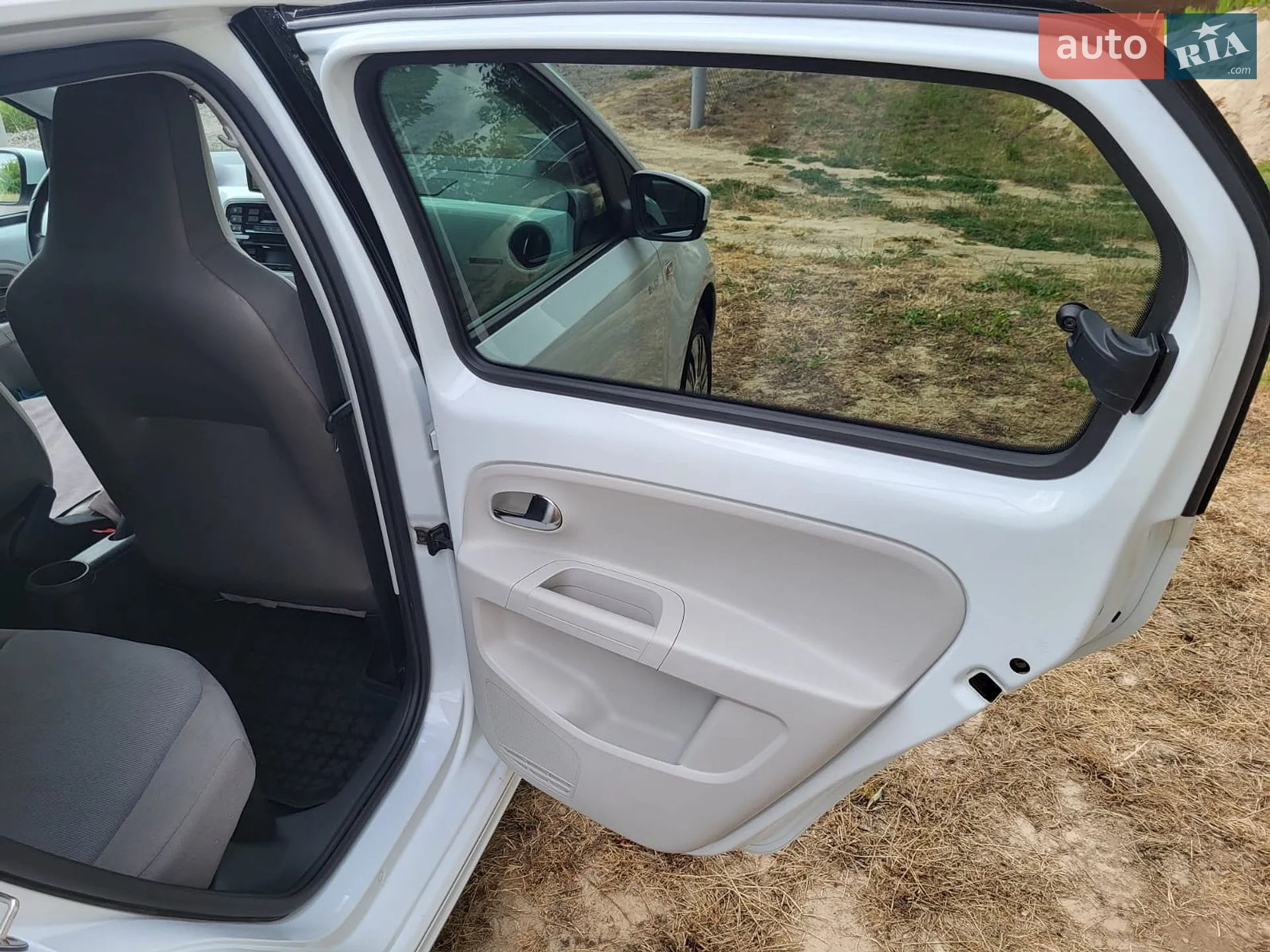 2013 Volkswagen up! - мініатюра 8