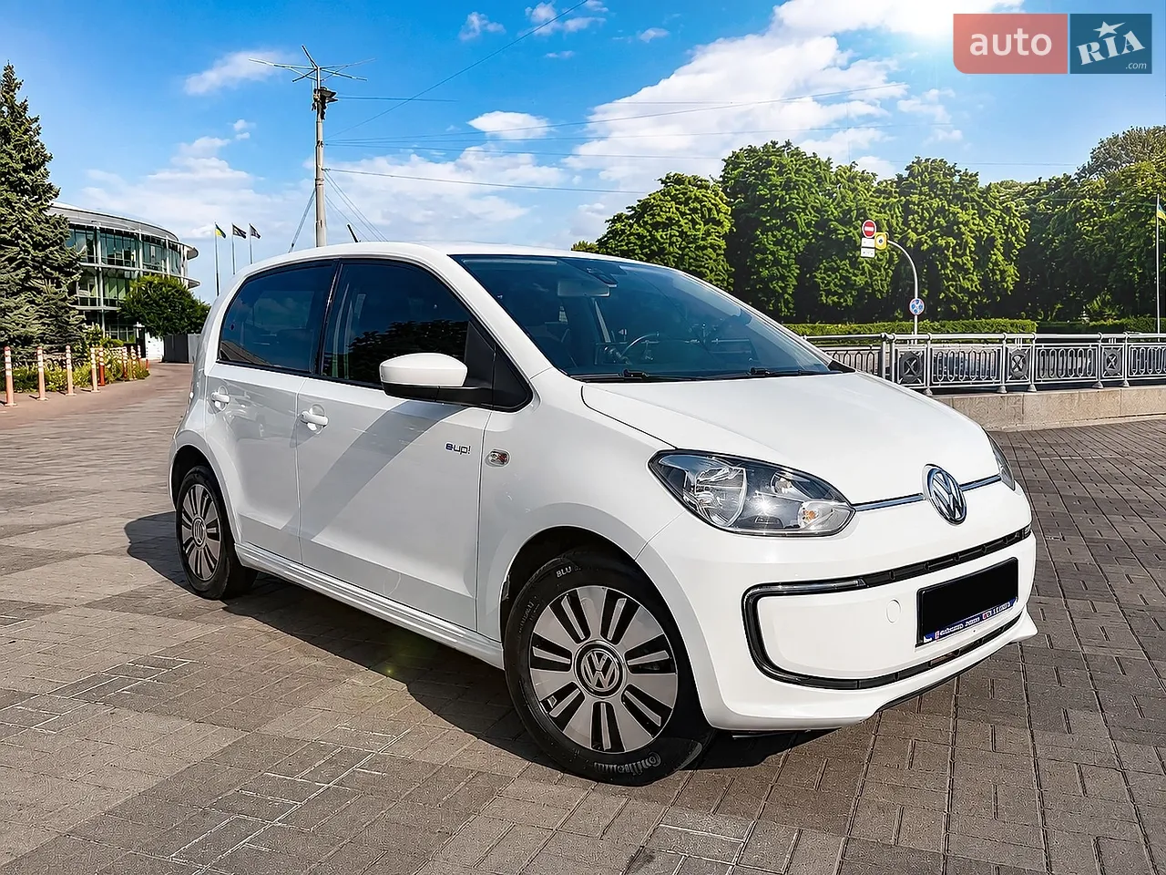 2014 Volkswagen up! - мініатюра 16