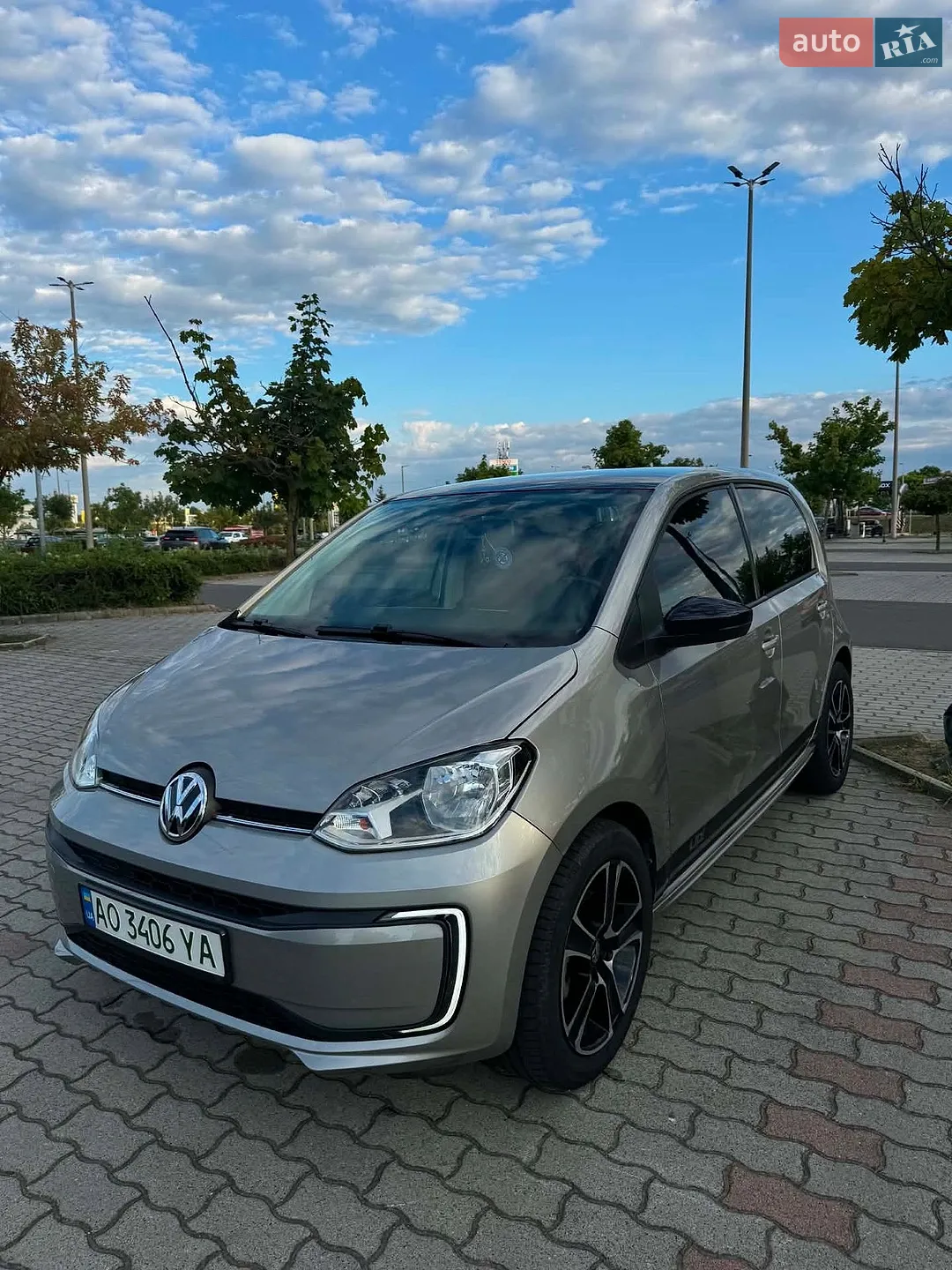 2022 Volkswagen up! - мініатюра 3