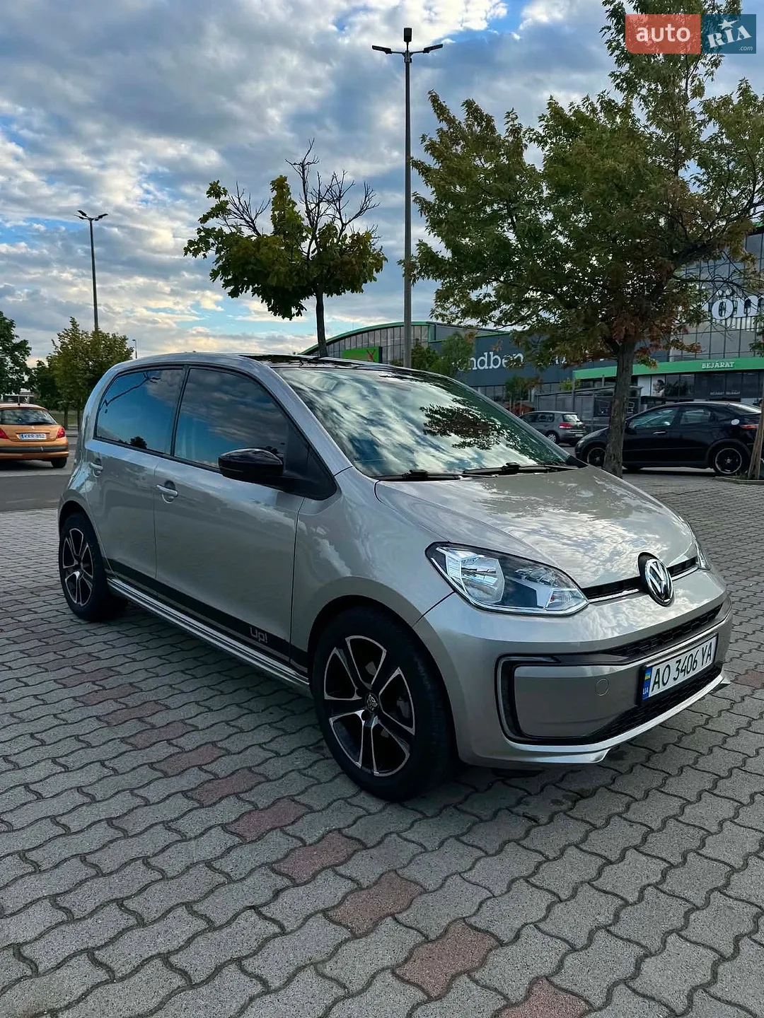 2022 Volkswagen up! - мініатюра 12