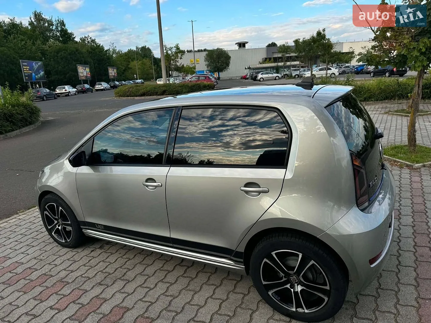2022 Volkswagen up! - мініатюра 16