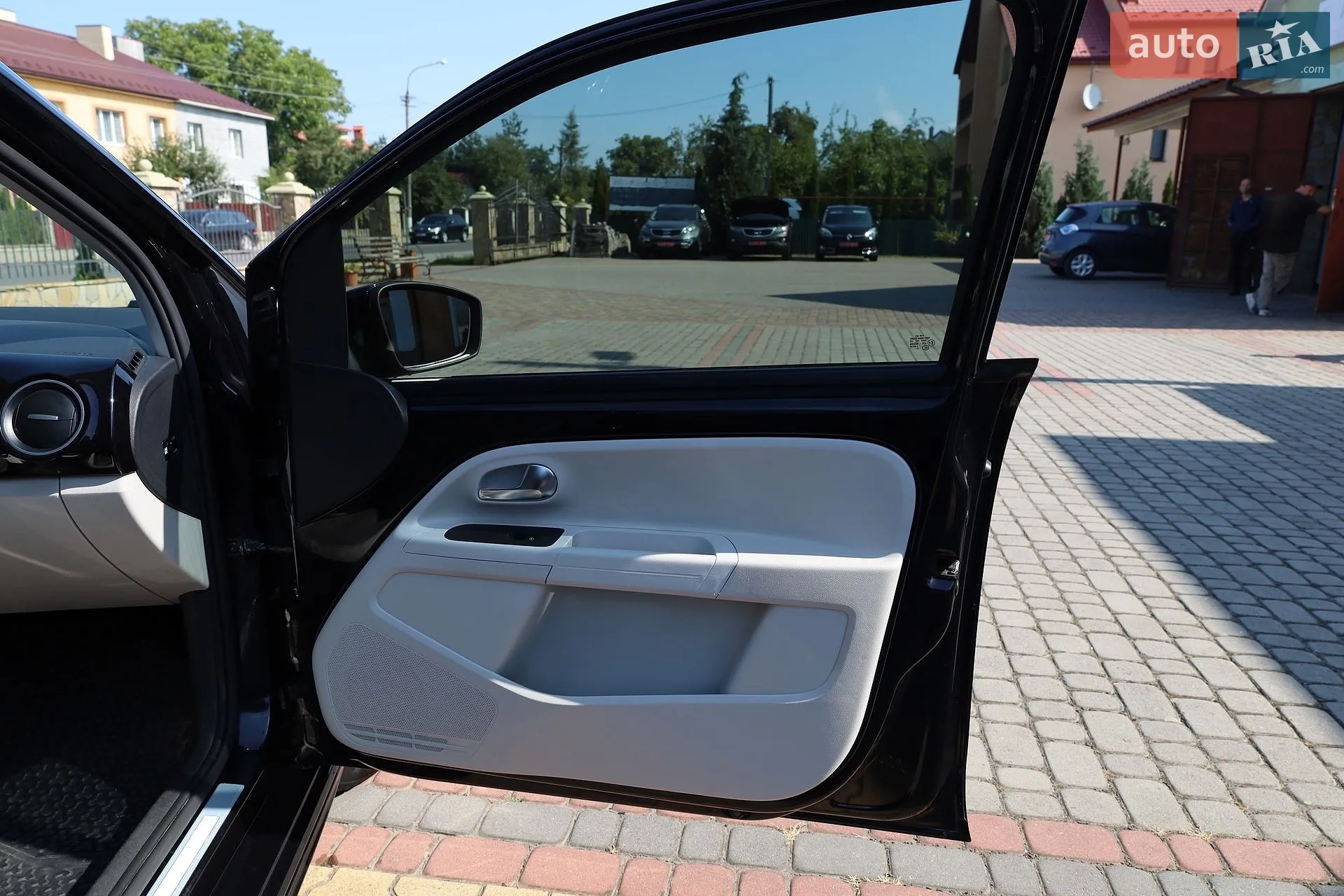 2014 Volkswagen up! - мініатюра 37