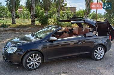 Кабриолет Volkswagen Eos 2006 в 