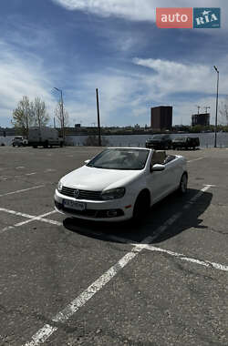 Кабриолет Volkswagen Eos 2011 в 