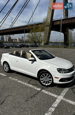 Кабриолет Volkswagen Eos 2011 в 
