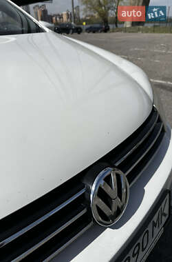 Кабриолет Volkswagen Eos 2011 в 