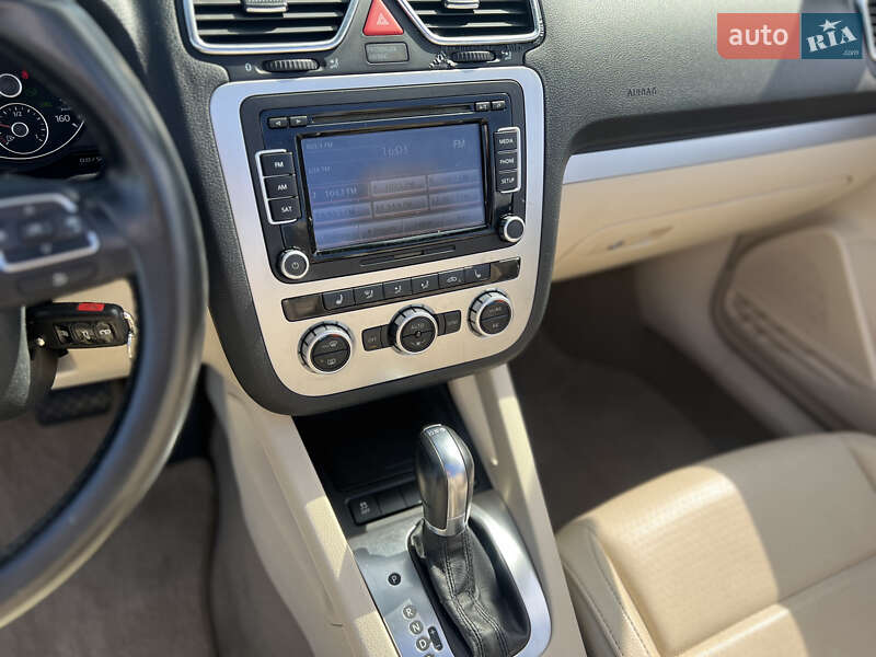 Кабриолет Volkswagen Eos 2013 в Киеве