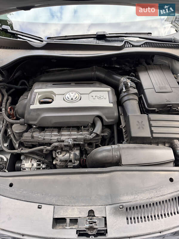 Кабриолет Volkswagen Eos 2012 в Ивано-Франковске