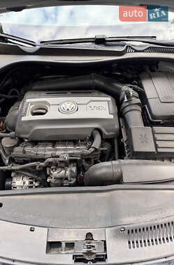 Кабріолет Volkswagen Eos 2012 в 