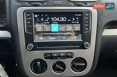 Кабриолет Volkswagen Eos 2006 в 