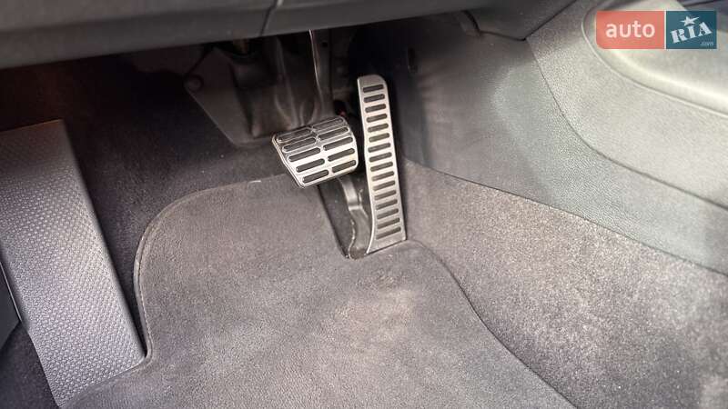 Кабриолет Volkswagen Eos 2007 в Луцке фото 30 Кабриолет Volkswagen Eos 2007 в Луцке