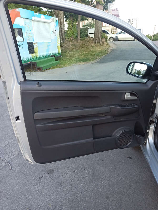 Хетчбек Volkswagen Fox 2008 в Хмельницькому фото 5 Хетчбек Volkswagen Fox 2008 в Хмельницькому