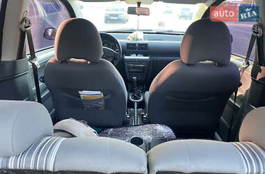 Хетчбек Volkswagen Fox 2009 в 