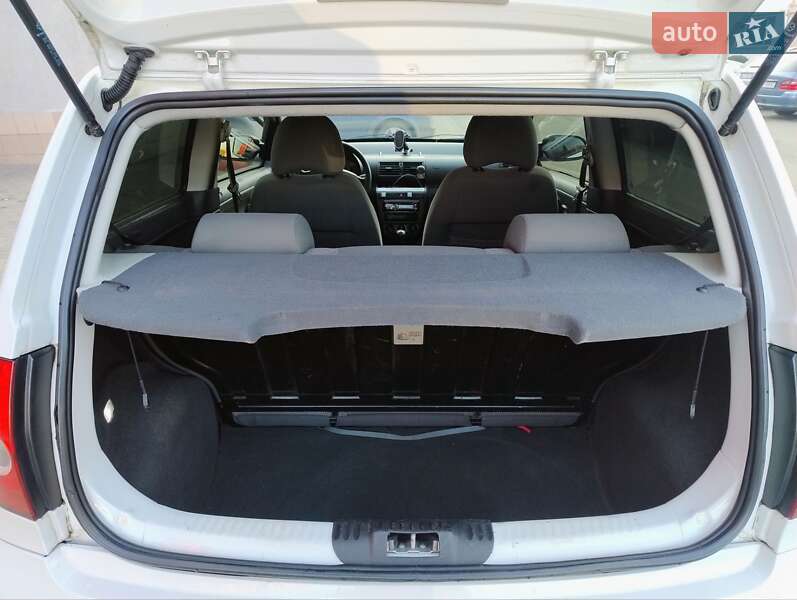 Хетчбек Volkswagen Fox 2010 в Луцьку